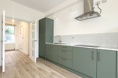 Fransfield Grove, London, SE26 - Photo 3