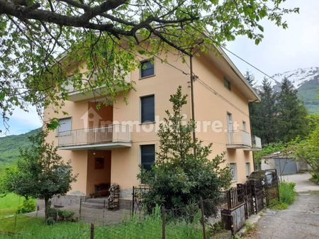 Appartamento in villa frazione Fano a Corno 69, Fano A Corno, Isola del Gran Sasso d'Italia - Photo 5