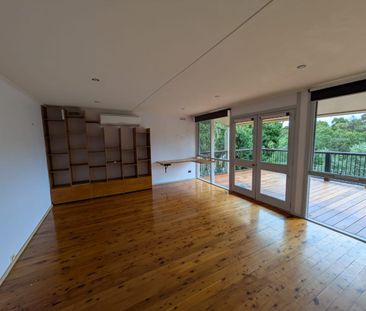 Charming Spilt-Level Family Home in Metung - Photo 4