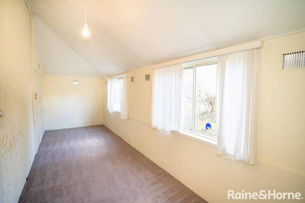 COUNTRY STYLE HOME - Photo 1