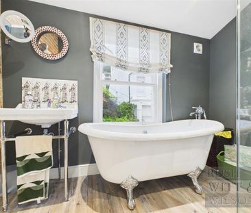 2 bedroom semi-detached house to rent - Photo 6