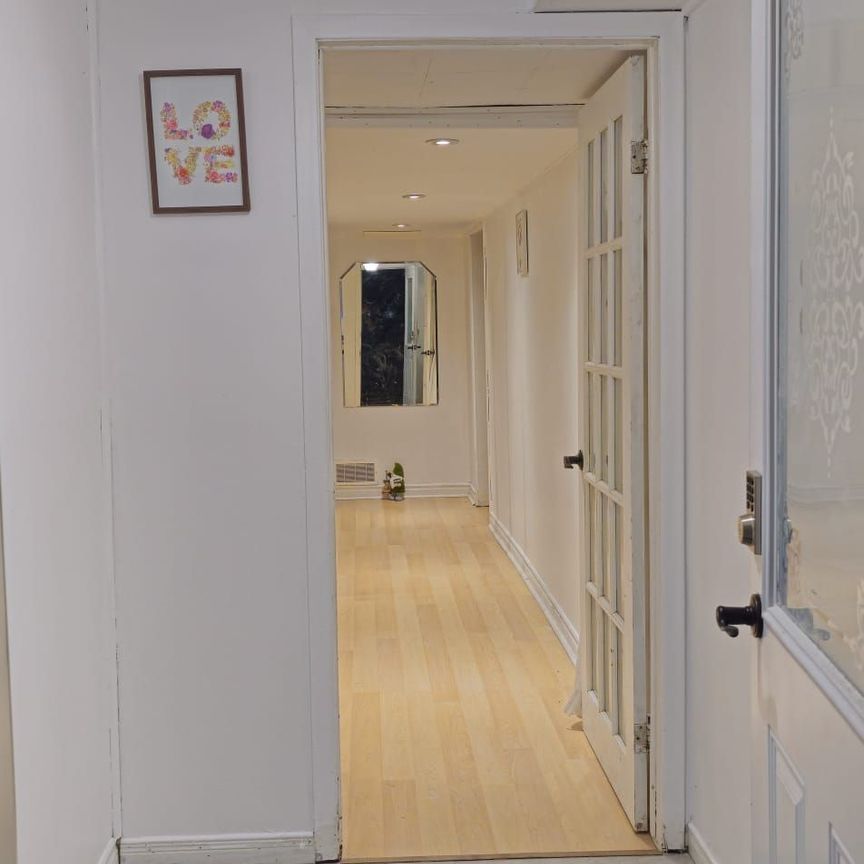 For Lease - 1999 CARRERA Lane Unit# LOWER, Mississauga, Ontario - Photo 1