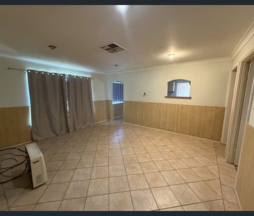 8 Wannyne Street, Mandurah, WA 6210 - Photo 1