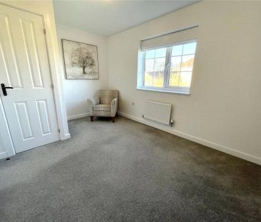 2 bedroom semi-detached house to rent - Photo 2