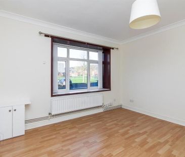 7b Ardmillan Drive, Newtownabbey, BT37 9AZ - Photo 4