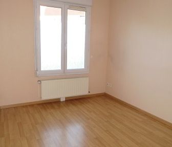 T4 REZ DE JARDIN - PROCHE CENTRE-VILLE - Photo 1