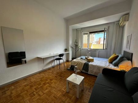 Calle Lérida, Madrid, Community of Madrid 28020 - Photo 5