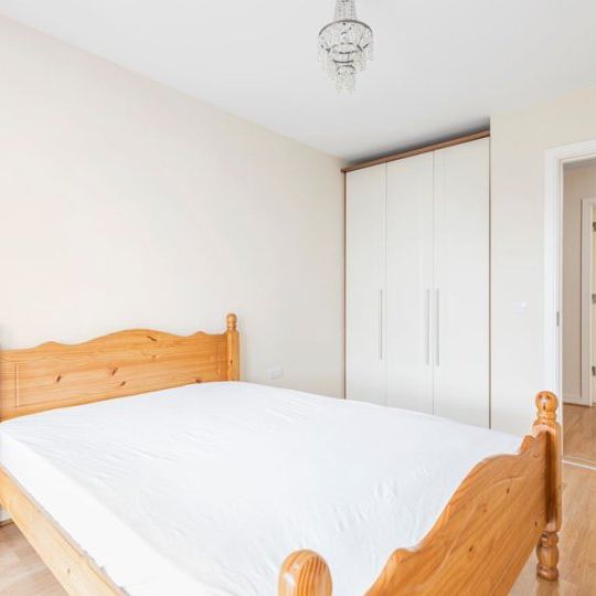 Room in shared flat for rent in Dublin - Photo 1