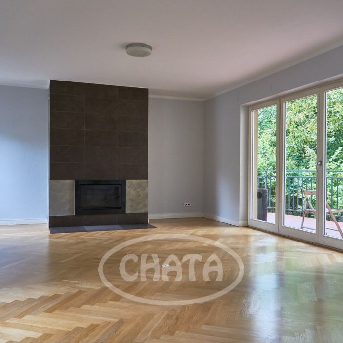 Duży dom jednorodzinny na zielonym Oporowie - Photo 1