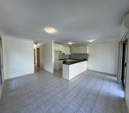 2 Bedroom Townhouse in a Prime Location - Photo 2