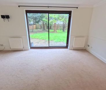 4 bedroom detached house to rent - Photo 5