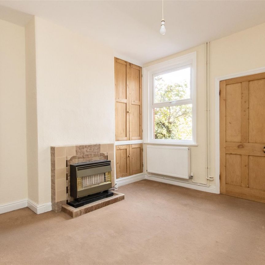 2 bedroom Terraced House to rent - Photo 1