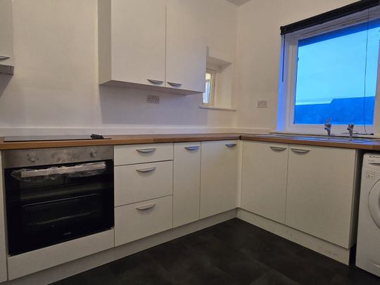 2 Bed Flat, Sandaig Road, G33 - Photo 1