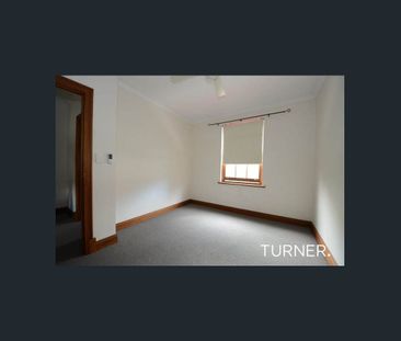 Two Bedroom Townhouse Brand New Modern Kitchen & Brand New Carpet T... - Photo 1