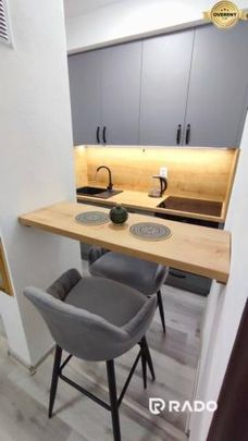 RentHub | Menší 2-izbový byt s balkónom | Trenčín - Fotografia 1