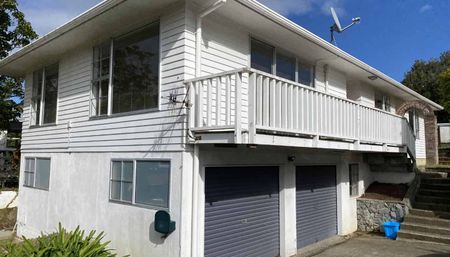 3 Bedroom home in Belmont - Photo 5