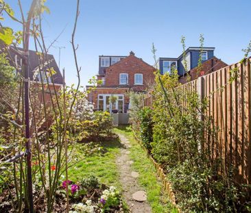 3 bedroom semi-detached house to rent - Photo 6