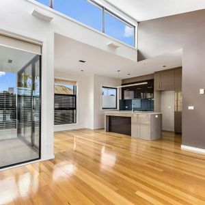 17 Hosie Street, Richmond VIC 3121 - Townhouse For Rent | Domain - Photo 3