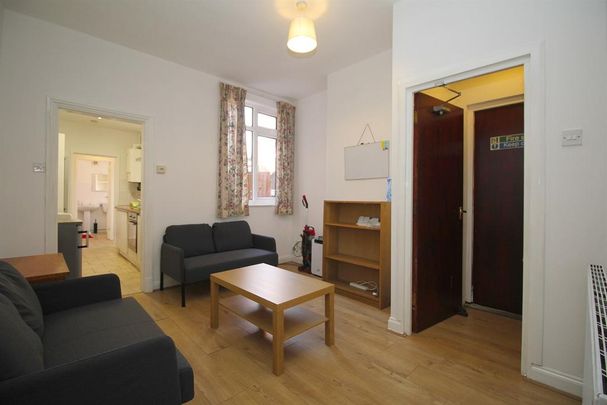 4 bedroom house share to rent - Photo 1