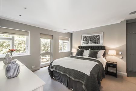 4 bedroom detached house to rent - Photo 2