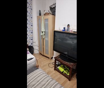 Room in a Shared House, Fulbourne Road, E17 - Photo 1