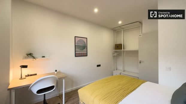 barcelona, Catalonia 08002 - Photo 1