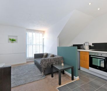 2 bedroom flat to rent - Photo 5