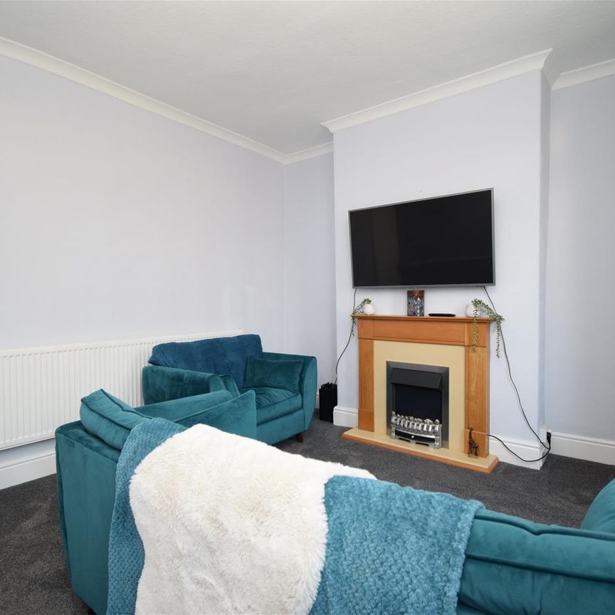 New Road, Middlestown, Wakefield - Photo 1
