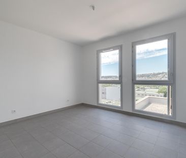 location Appartement F3 DE 61.95m² À NICE - Photo 6