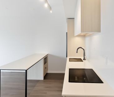 For Lease - 2495 Eglinton Avenue Unit# 309, Mississauga, Ontario - Photo 4