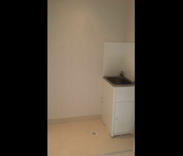 Neatly Presented Granny Flat - Photo 2