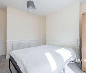 The Corner House, Poole Hill, Bournemouth, BH2 - Photo 2