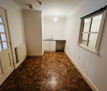 San Juan Court - Photo 1