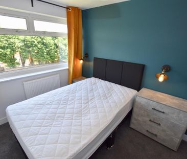 Room 5 - 19 Tarrant Walk Walsgrave, Coventry - ONE BEDROOM BILLS IN... - Photo 3