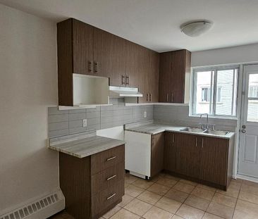 Lumineux , Tranquil et grand 4 12 sur le Golf à Saint-Lambert - Photo 2