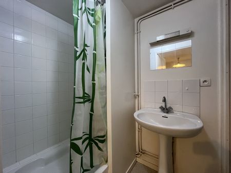 STUDIO - 1er étage - meublé - 23m2 - rue Fernel - Photo 5