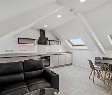 Clifton Place, Plymouth, PL4 - Photo 2