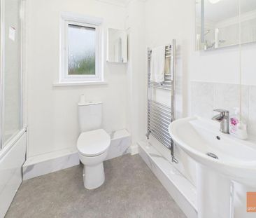 Evea Close, Truro - Photo 2