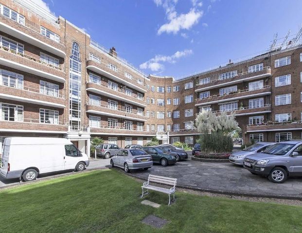 4 bedroom flat to rent - Photo 1