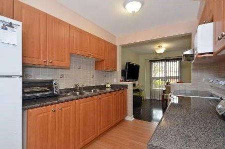 For Lease - 3350 Hornbeam Crescent Unit# #10, Mississauga, Ontario - Photo 3