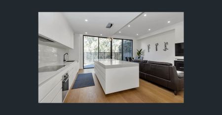 Stunning Family Sanctuary in Prized Gilberton - Walk to Linear Park! - Photo 2