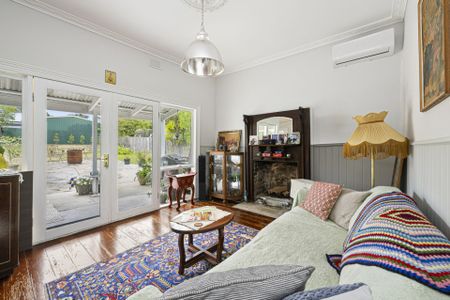 715 Laurie Street, Mount Pleasant - Photo 3