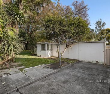 24 Fulton Crescent, Burwood - Photo 1