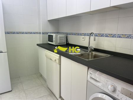 Alquiler Piso en Casco Urbano, Villaviciosa De Odón - Photo 2