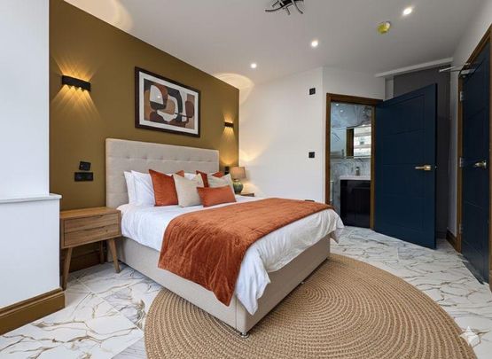 10 bedroom semi-detached house to rent - Photo 1