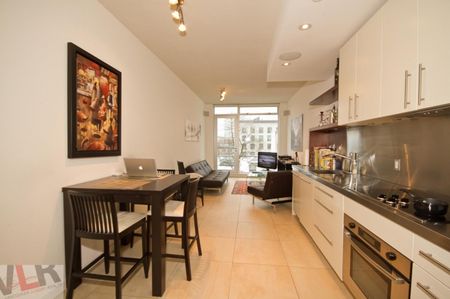 Loft in Downtown Vancouver, BC - Photo 3