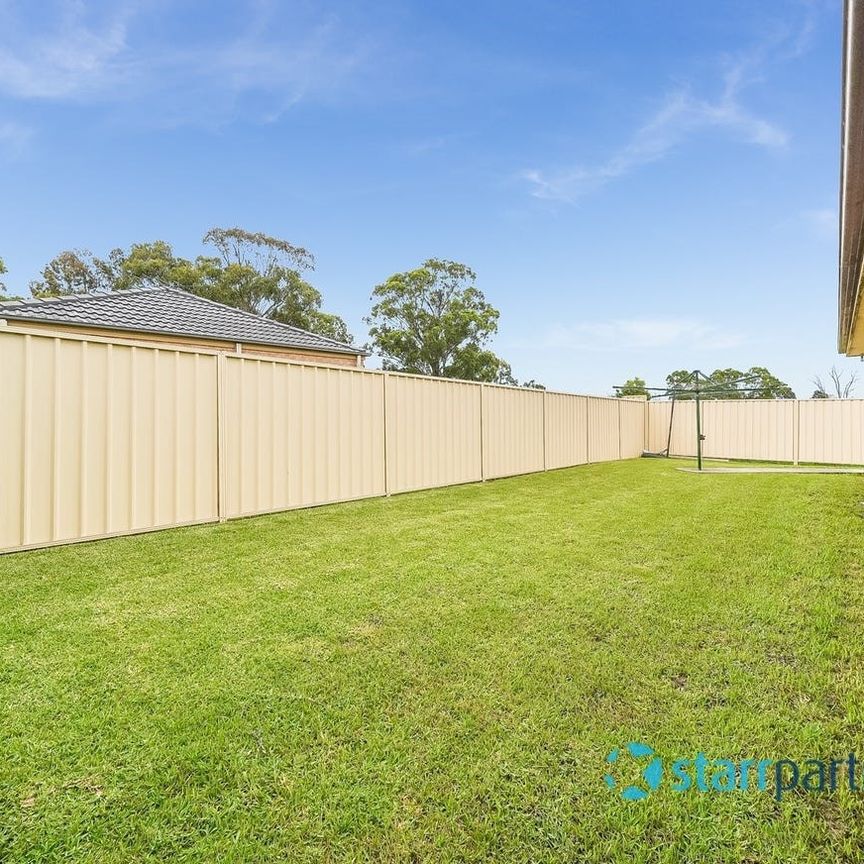 Modern Living - Single Storey Home - Photo 1