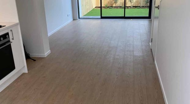 MOVE IN TODAY. 2 BEDS / 2 BATHS. - Photo 1