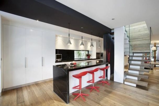 Architectural Luxury in the Heart of Brighton - Photo 1