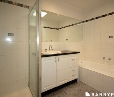 Perfect Beachside Living – Just Steps from Edithvale Beach - Photo 5